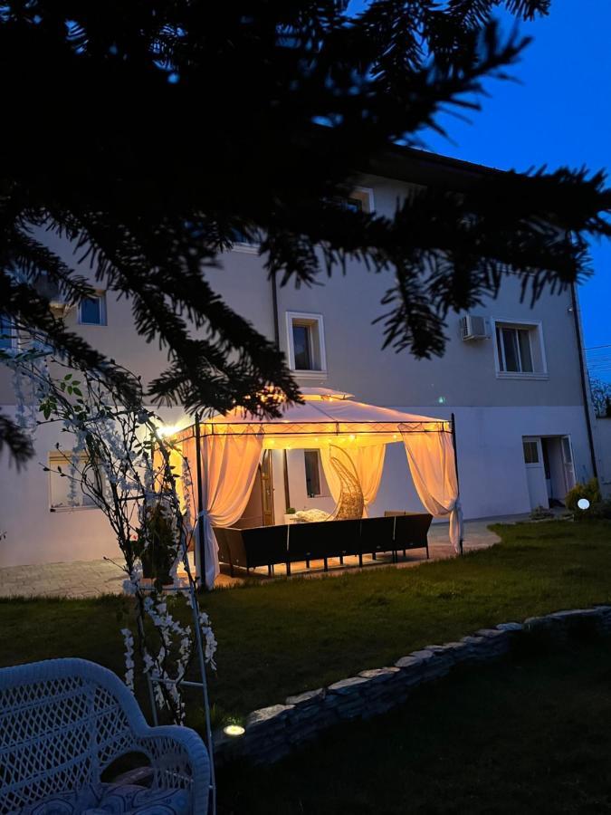 Cochet Boutique Hotel Târgu Jiu Exterior foto